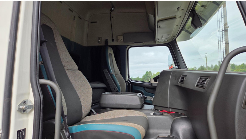 Camión multibasculante Volvo FM460 6X2*4