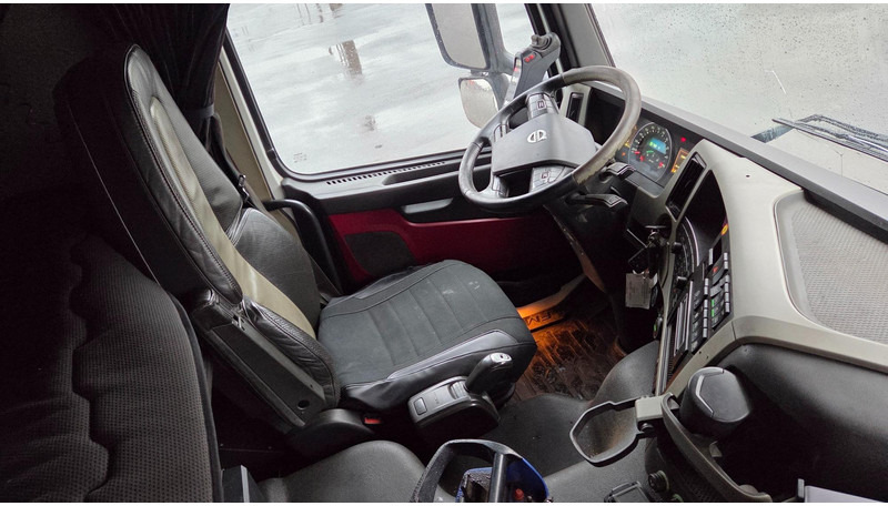 Camión multibasculante Volvo FM500 8X4*4 HMF 2620K6