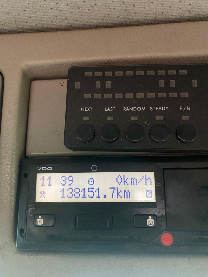 Camión multibasculante Volvo FM9