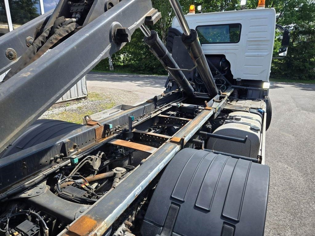 Camión multibasculante Volvo FMX450 6X2 JOAB