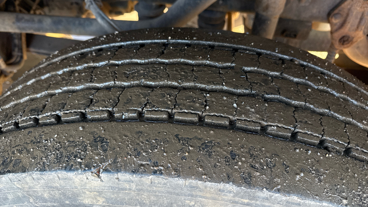 Camión multibasculante Volvo FMX 380