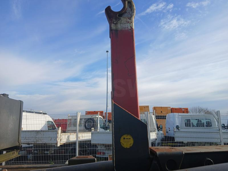 Camión multibasculante Volvo FMX 410