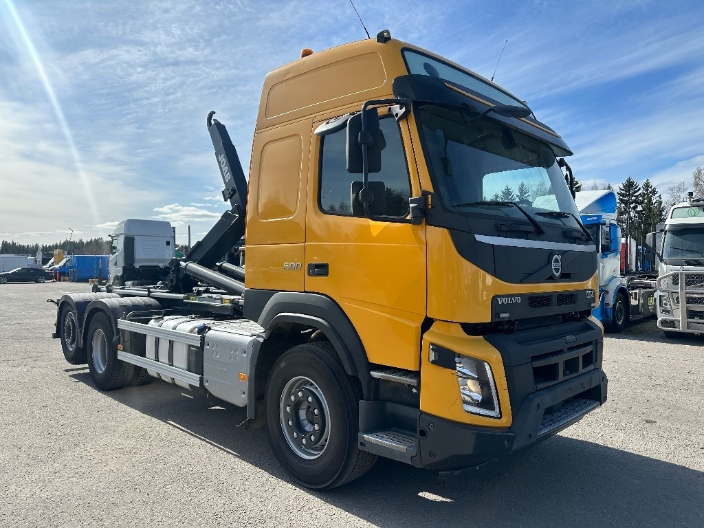Camión multibasculante Volvo FMX 510