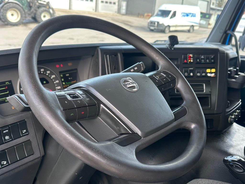 Camión multibasculante Volvo FMX 540 6x2*4