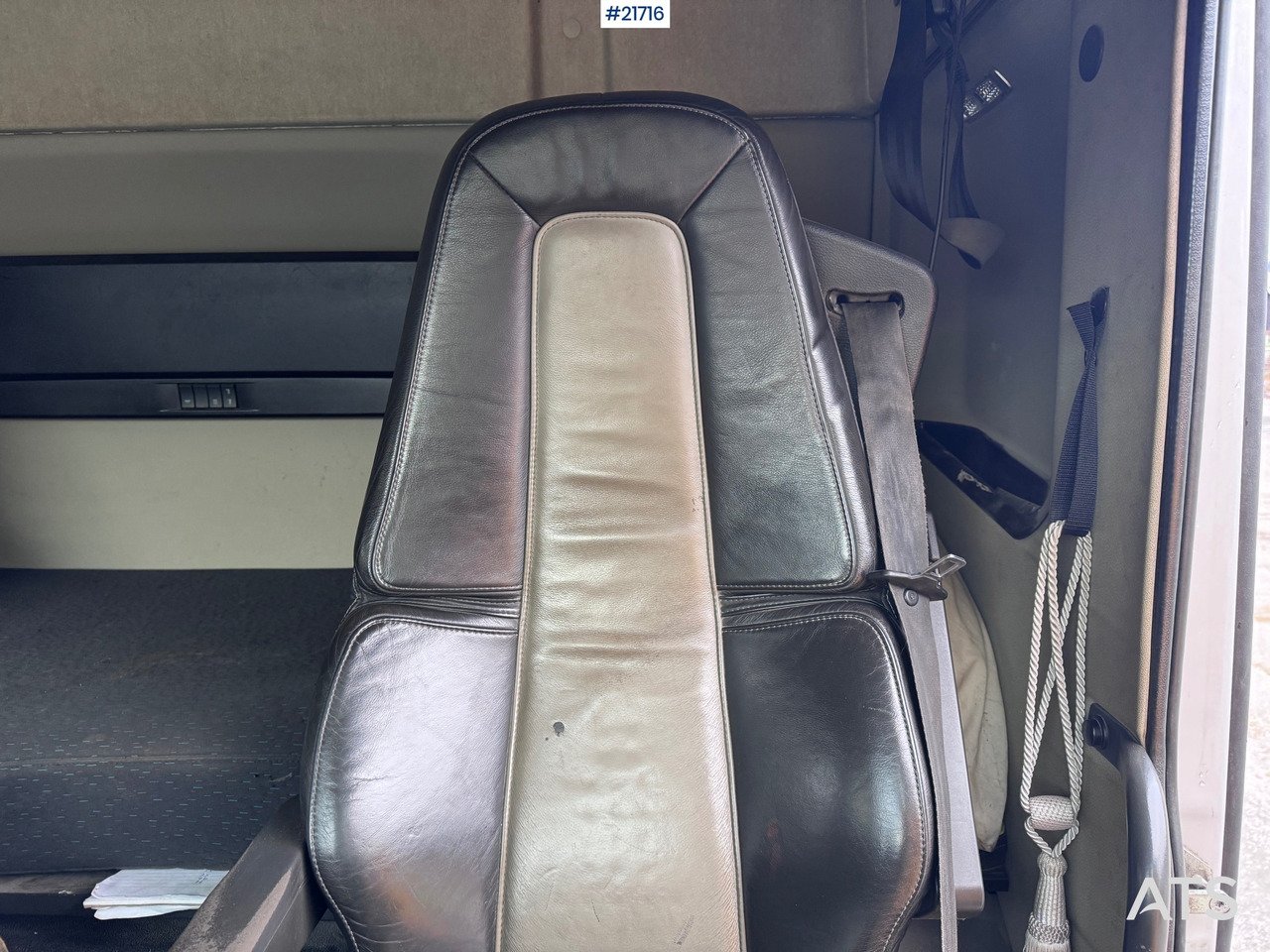 Camión multibasculante Volvo FMX 540 Krokbil - HIAB 24T Krok - Tridem