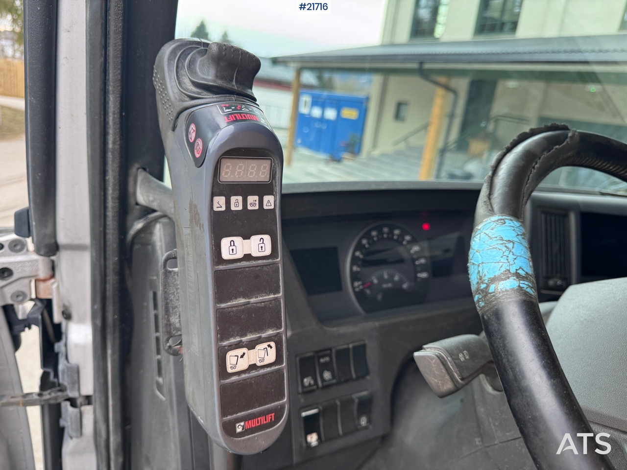 Camión multibasculante Volvo FMX 540 Krokbil - HIAB 24T Krok - Tridem