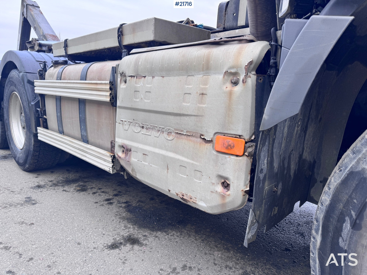 Camión multibasculante Volvo FMX 540 Krokbil - HIAB 24T Krok - Tridem