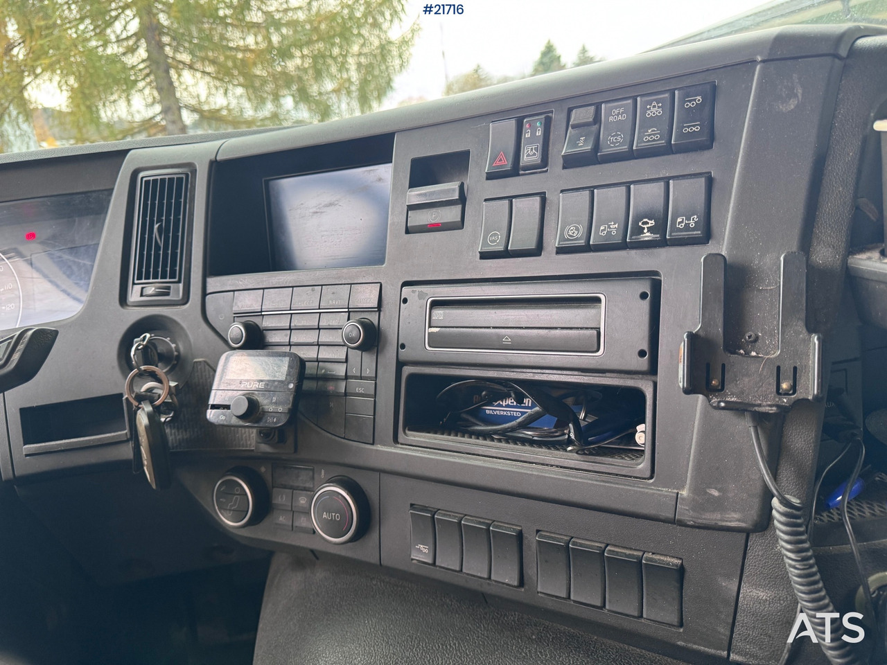 Camión multibasculante Volvo FMX 540 Krokbil - HIAB 24T Krok - Tridem