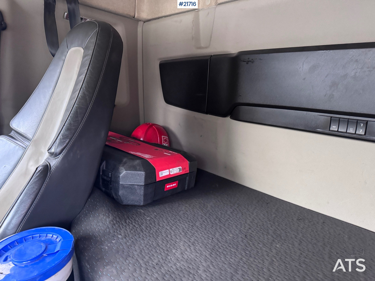 Camión multibasculante Volvo FMX 540 Krokbil - HIAB 24T Krok - Tridem