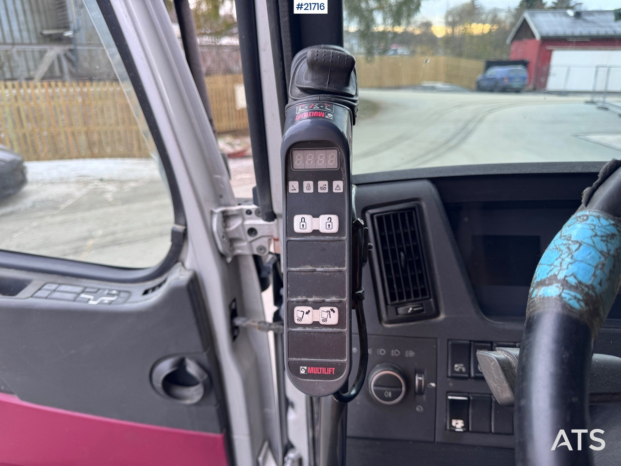 Camión multibasculante Volvo FMX 540 Krokbil - HIAB 24T Krok - Tridem