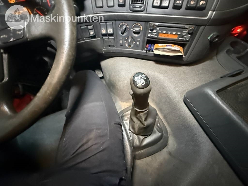 Camión multibasculante Volvo FM 12