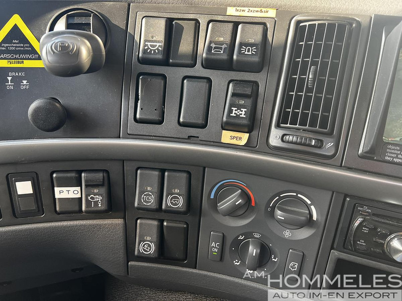 Camión multibasculante Volvo FM 330 6X4, Multilift