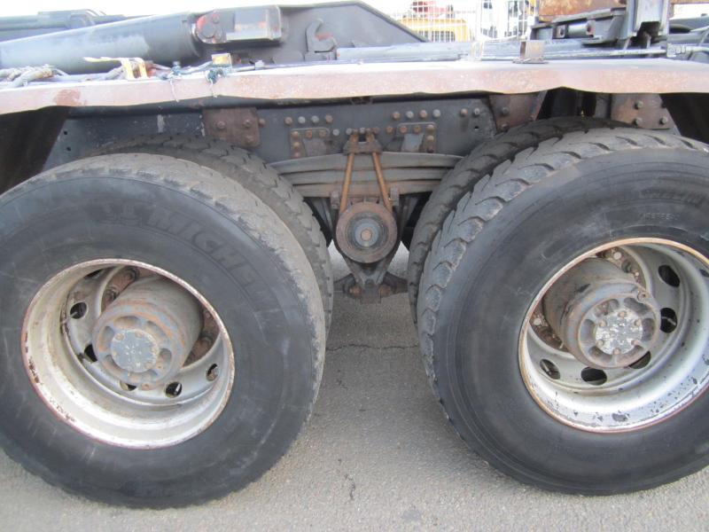 Camión multibasculante Volvo FM 400