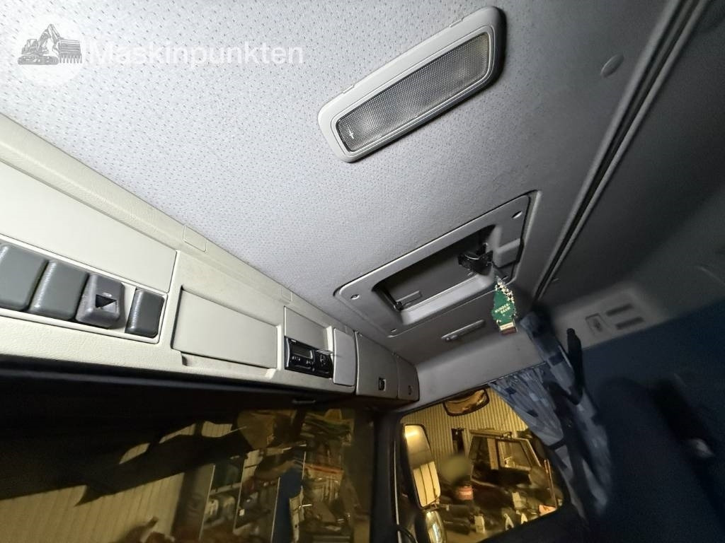 Camión multibasculante Volvo FM 400-480 krokbil