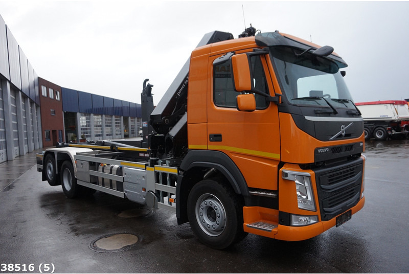 Camión multibasculante Volvo FM 410 HMF 21 Tonmeter laadkraan