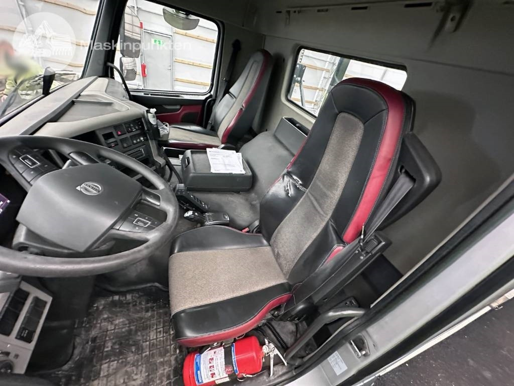 Camión multibasculante Volvo FM 420