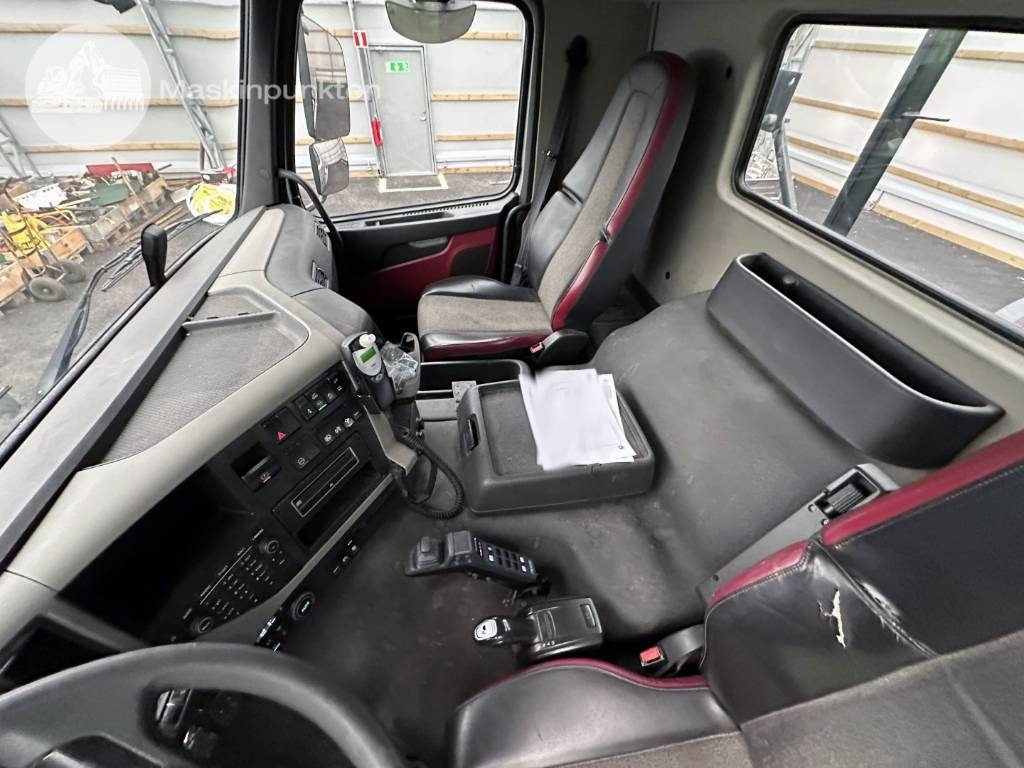 Camión multibasculante Volvo FM 420