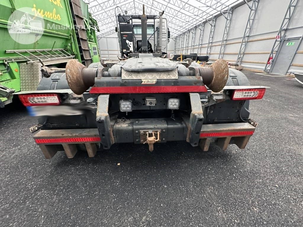 Camión multibasculante Volvo FM 420