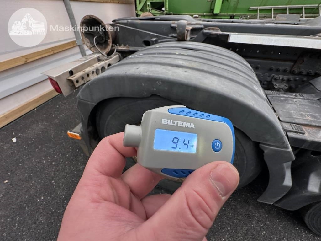 Camión multibasculante Volvo FM 420