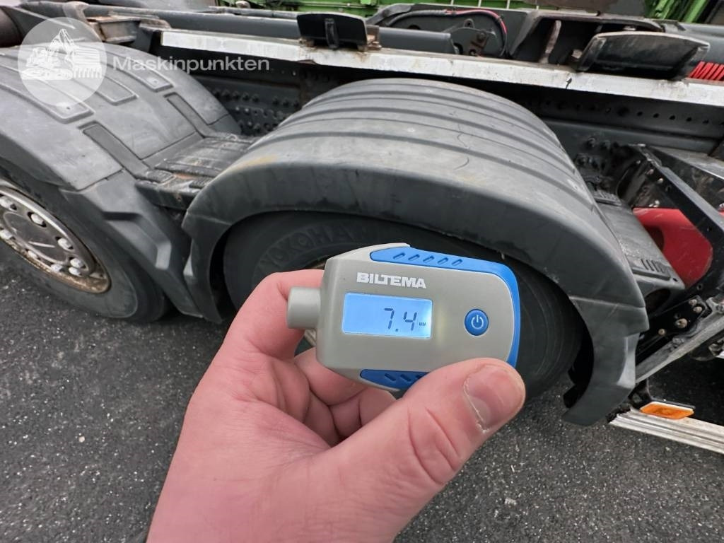 Camión multibasculante Volvo FM 420