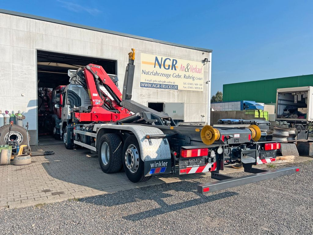 Camión multibasculante Volvo FM 420 6X2 Abroller mit Kran & Funk im Top Zust.
