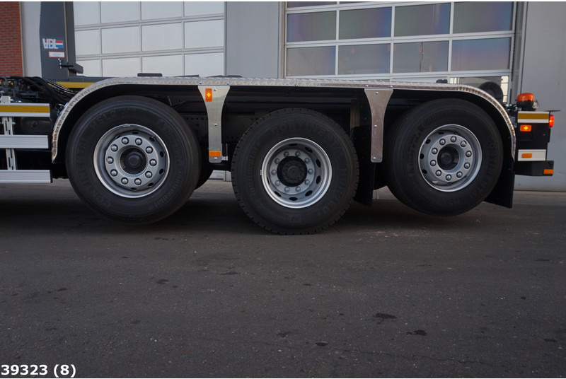 Camión multibasculante Volvo FM 420 8x2 HMF 26 ton/meter laadkraan