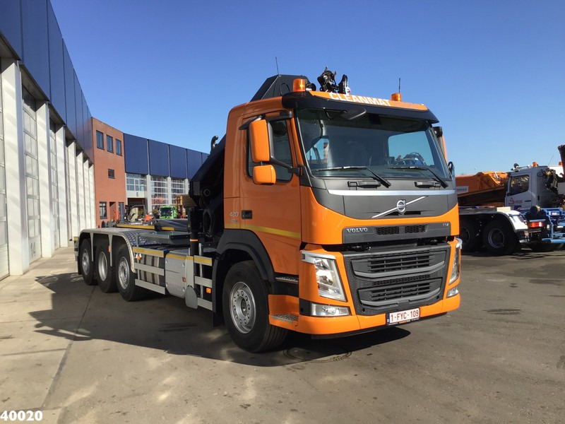 Camión multibasculante Volvo FM 420 8x2 HMF 28 ton/meter laadkraan Welvaarts weighing system