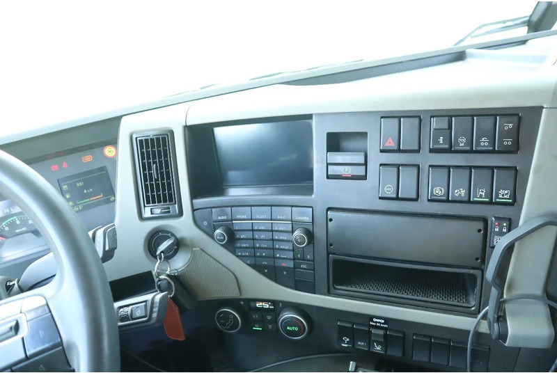 Camión multibasculante Volvo FM 460 6X2 6X2*4 EURO6 STEERING AXLE HYDRAULIC / HOOK LIFT