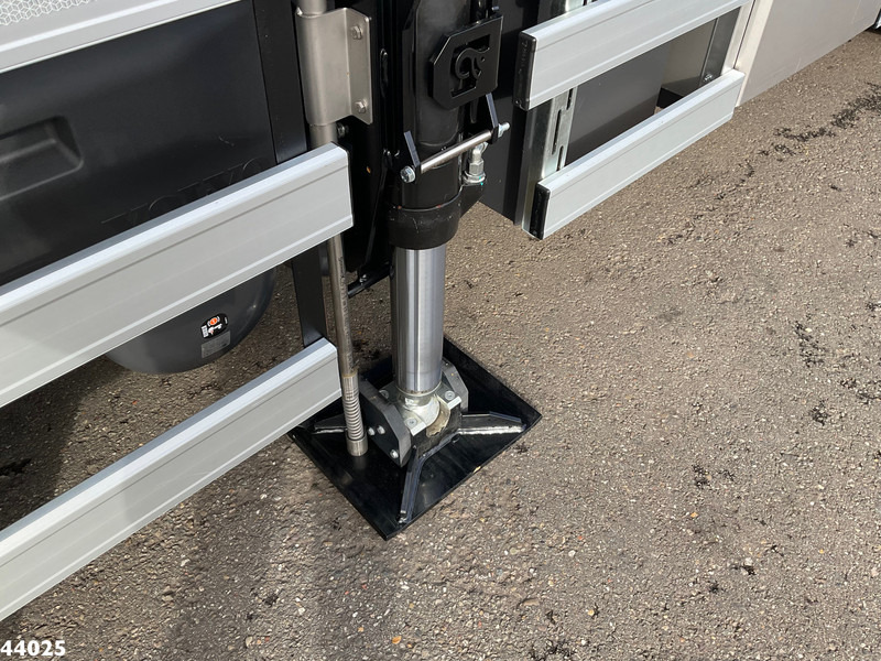 Camión multibasculante Volvo FM 460 8x2 Hiab 25 Tonmeter laadkraan