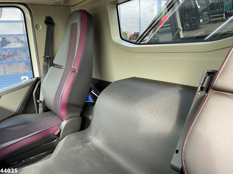 Camión multibasculante Volvo FM 460 8x2 Hiab 25 Tonmeter laadkraan