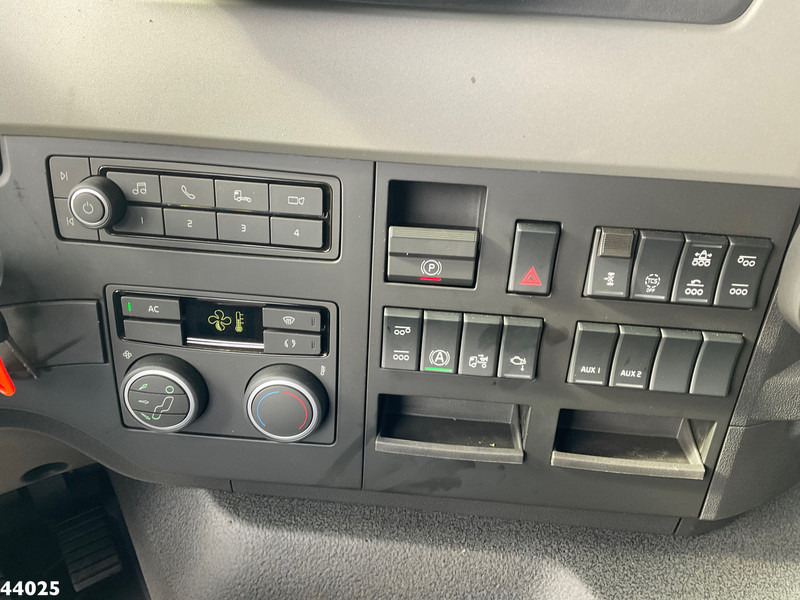 Camión multibasculante Volvo FM 460 8x2 Hiab 25 Tonmeter laadkraan
