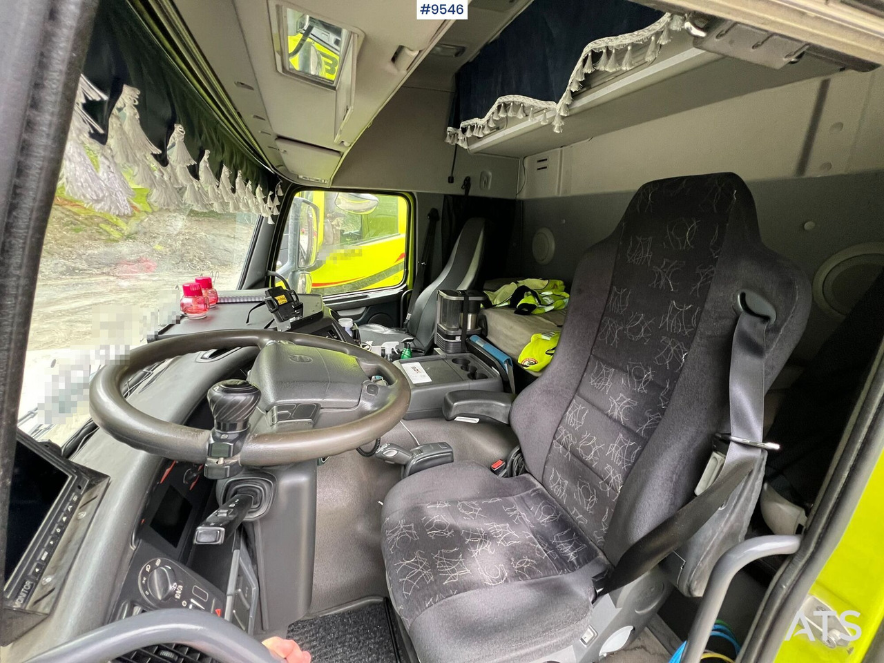 Camión multibasculante Volvo FM 8*4 Tridem Lastväxlare