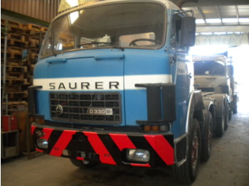 SAURER BERNA D4 KT-B - Camión portacontenedore/ Intercambiable