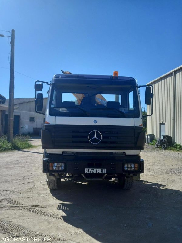 Camión volquete CAMION MERCEDES