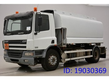 Camión cisterna para transporte de combustible DAF CF75.250: foto 1