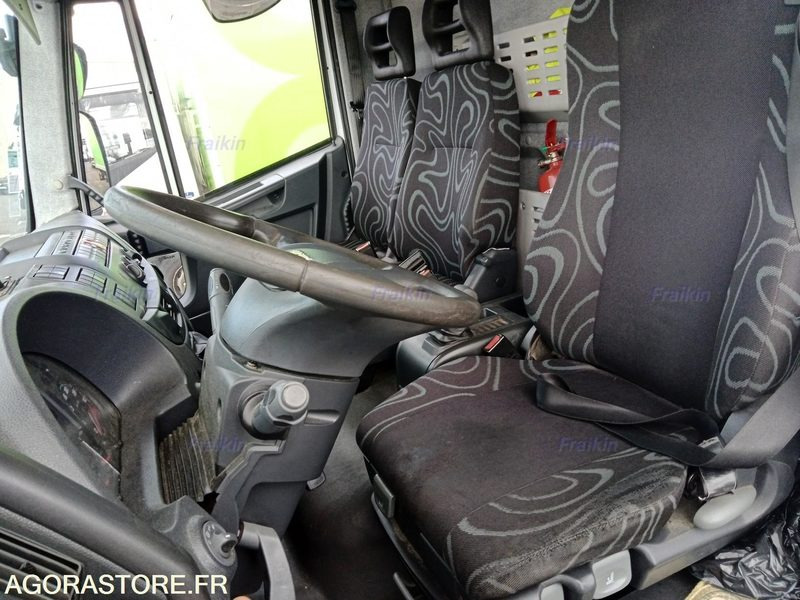 Camión IVECO EUROCARGO 120E21 EURO6 DM-356-KJ / 329078 kms / 2014