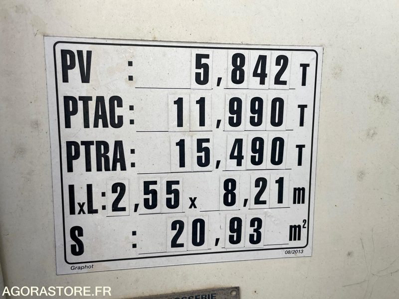 Camión IVECO EUROCARGO PLATEAU - 2015 - 295 000KM