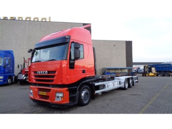 Camión portacontenedore/ Intercambiable Iveco Stralis 420 + 6x2 + euro 5 + retarder: foto 1