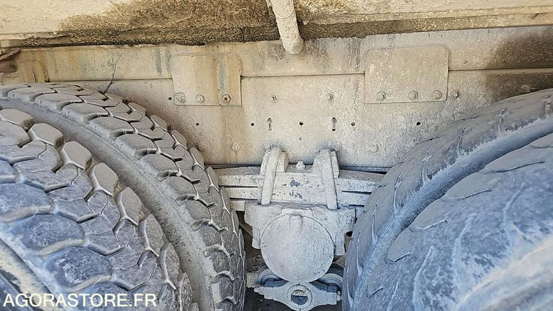Camión MALAXEUR POMPE A BETON RENAULT PREMIUM - 2004 /  346 794 KM - EXCLU EXPORT