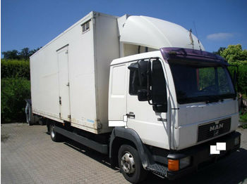 Camión caja cerrada MAN 8.163 + Koffer mit Heizung+Ladebordw.+ 1 Liege: foto 1