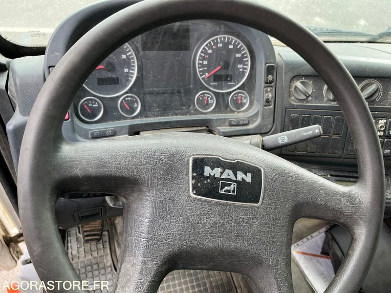 Camión MAN TGL 8.180 4X2 BB
