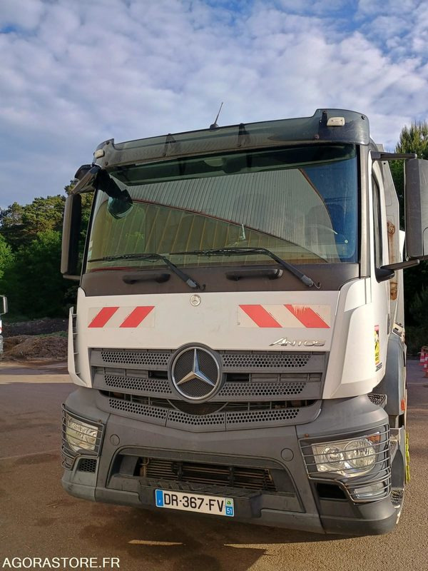 Camión MERCEDES 26T/BOM - IMMAT. DR367FV - 2015/  240 796 KM