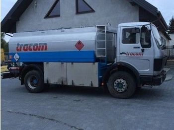 Camión cisterna para transporte de combustible MERCEDES-BENZ 1622: foto 1