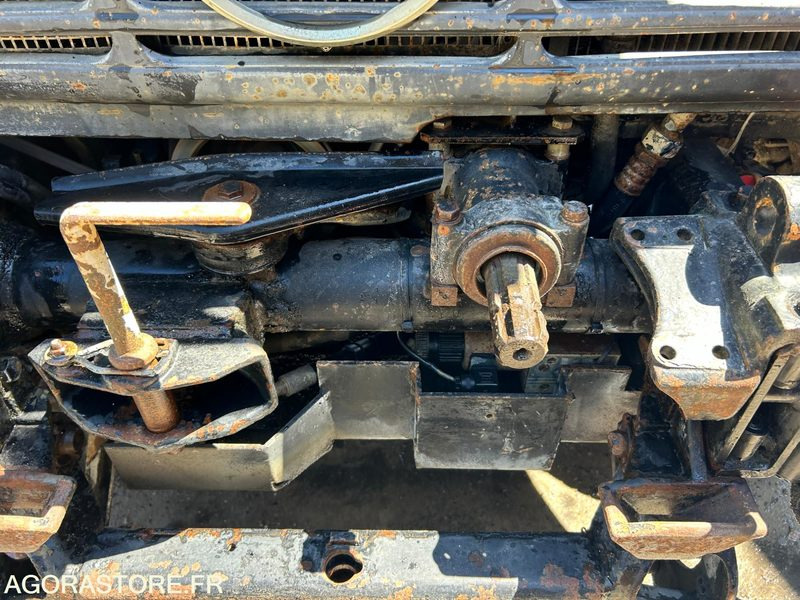Camión MERCEDES UNIMOG 425 -1985 - 196000km