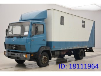 Camión transporte de ganado Mercedes-Benz 1114: foto 1