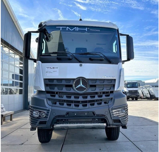 Camión volquete nuevo Mercedes-Benz Arocs 4140 K 8x4 Tipper Truck (70 units): foto 5