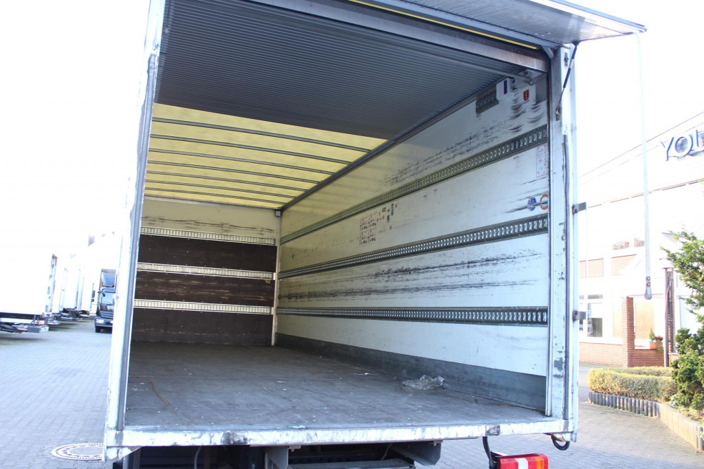 Camión Mercedes-Benz Atego  1224 E6 Klima Laderbordwand AHK