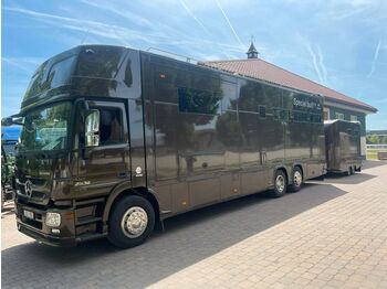 Camión transporte de ganado Mercedes-Benz Pferdetransporter: foto 1