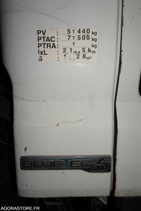 Camión Mitsubishi Fuso Bluetec 5