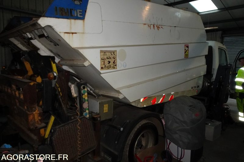 Camión Mitsubishi Fuso Bluetec 5